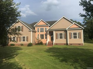 106 Wren Dr, Moyock, NC 27958