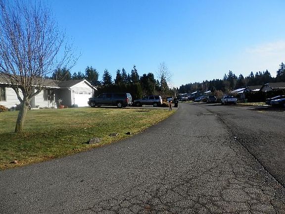 4th image of 7719 211th St E