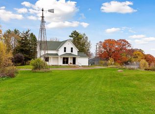 30907 Cedar Crest Trl NE, North Branch, MN 55056