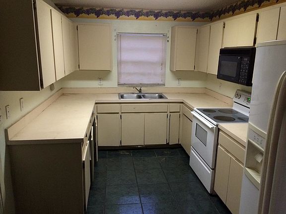 5th image of 1416 E Seneca Ave