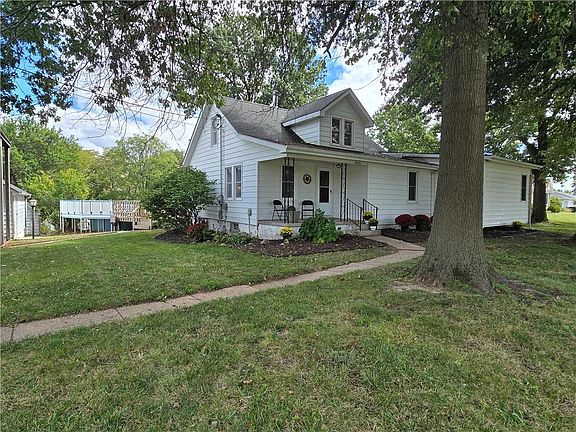 2nd image of 2006 Eastridge Dr