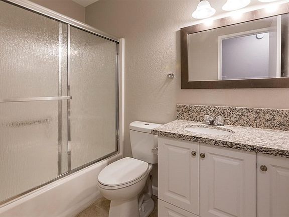 5th image of 10108 E Palmdale Blvd