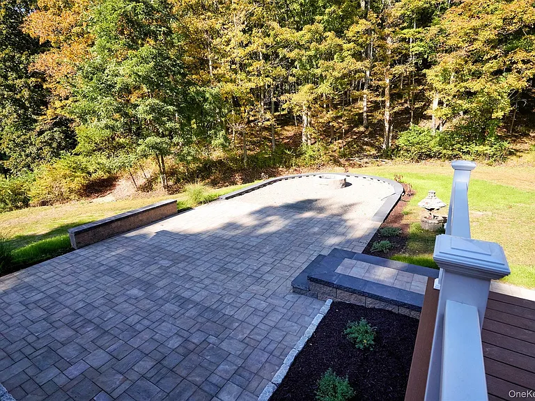 568 Oak Summit Rd — Photo 44