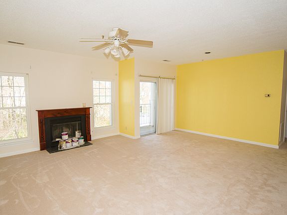 2nd image of 1304 Cranesbill Ct Unit 203