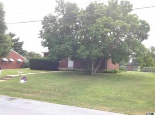 102 Wayne Dr, Harrisburg, PA 17112