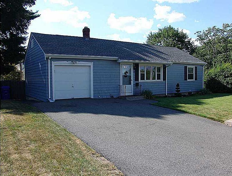 1st image of 12 Salem Dr