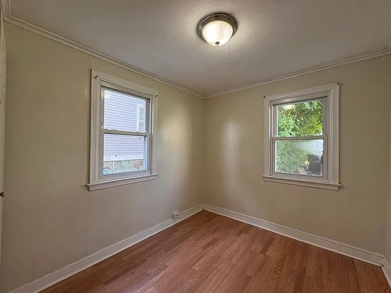 86 Mill St — Photo 5