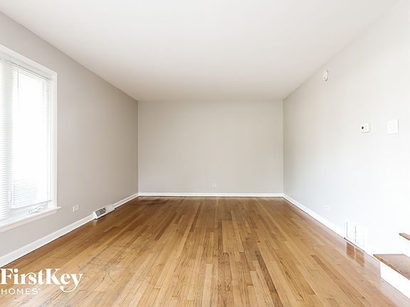 4th image of 15960 Dobson Ave
