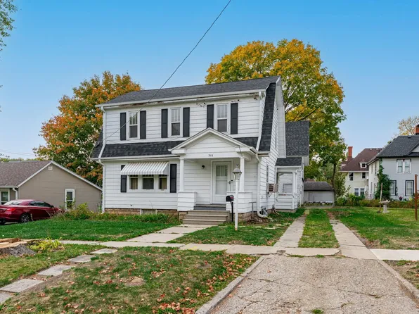 711 Garfield Ave, Belvidere, IL 61008
