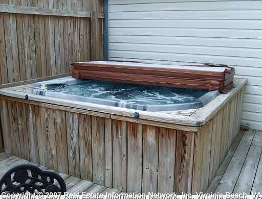 Hot tub