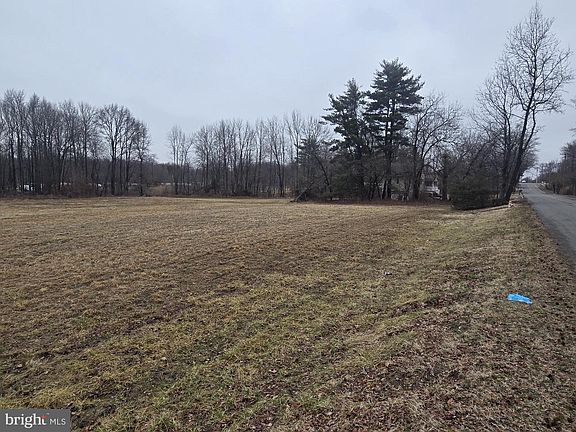 2nd image of 355 Friendship Rd
