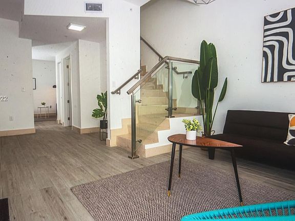 5th image of 15500 NW 2nd Ave #1546