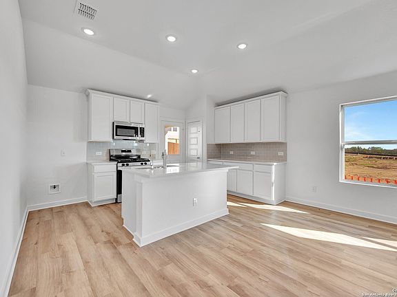 4th image of 6228 Persimmon Lake