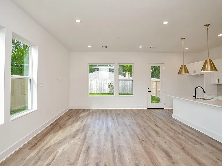 7703 Inwood Grove Ln — Photo 11