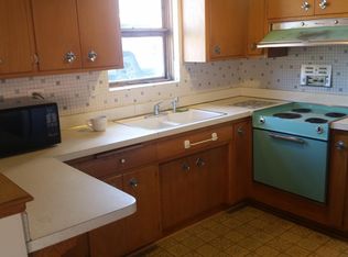 4144 W 87th St #B, Chicago, IL 60652