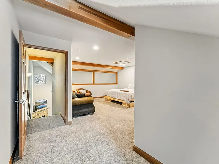 720 Lakepoint Dr — Photo 18