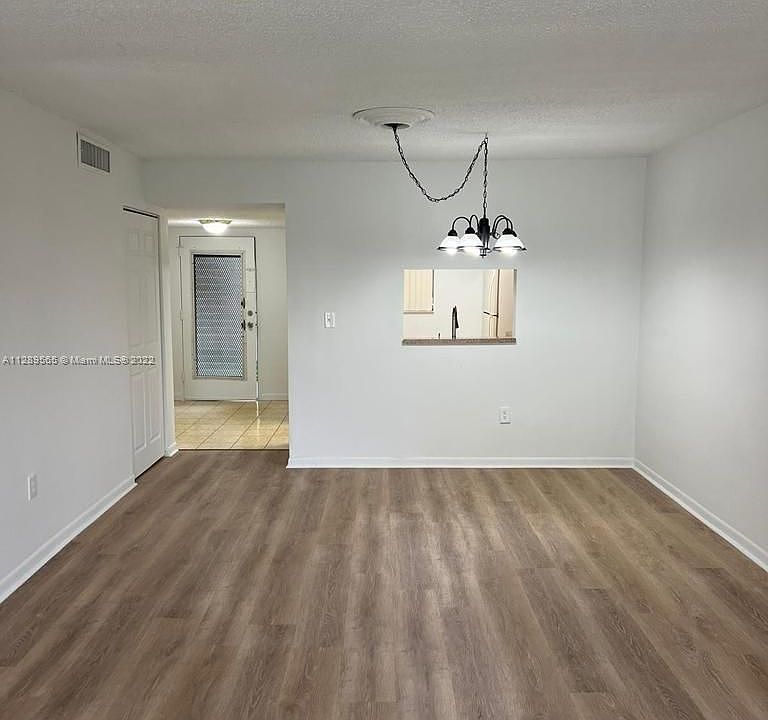 1st image of 1830 N Lauderdale Ave APT 4211
