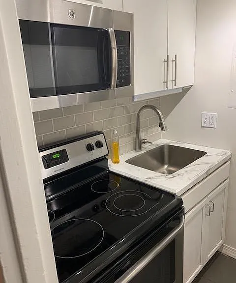 2141 I St NW #309 — Photo 5