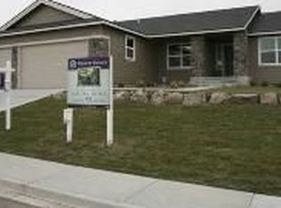349 Canyon Rim Ct, Richland, WA 99352