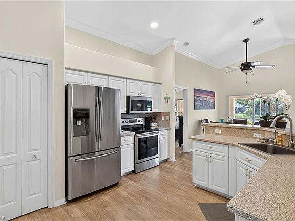 4th image of 25833 Pebblecreek DR