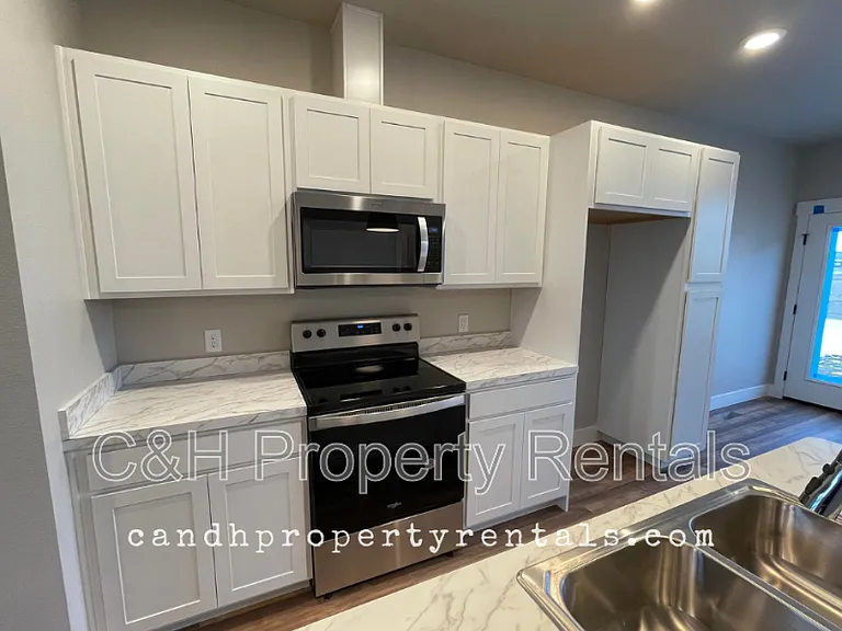 6075 Northstead Ave #1 — Photo 5