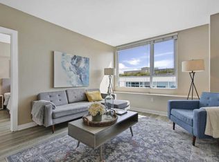 300 Berry St #716, San Francisco, CA 94158