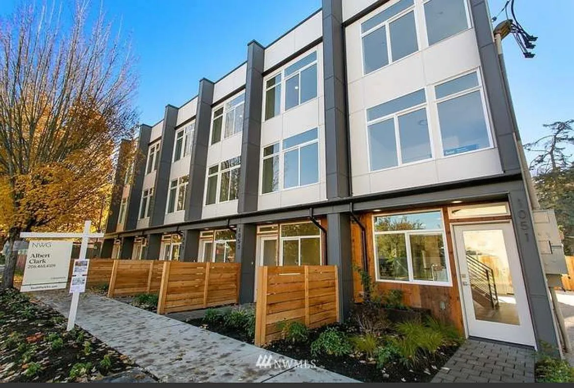 2 bed, 1273 sqft, $3,400 — Photo 1