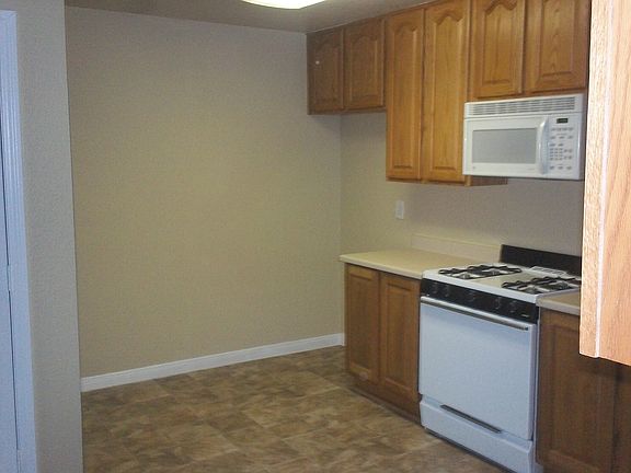 3rd image of 1309 W Mission Blvd Unit 151