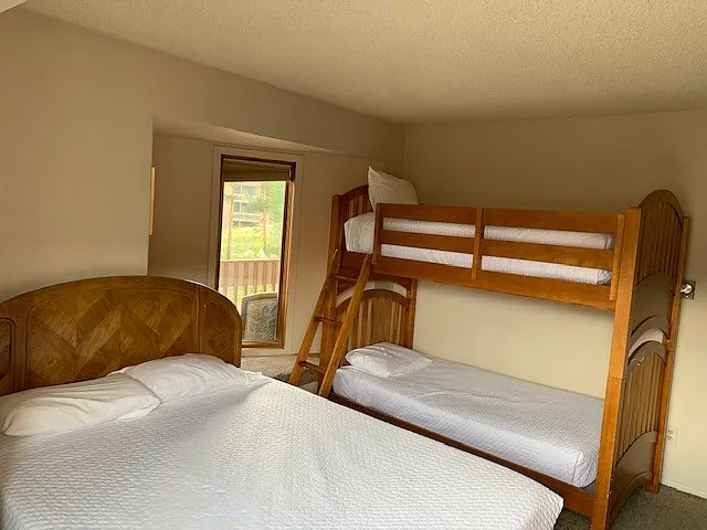 490 Kings Crossing Rd #321 — Photo 4