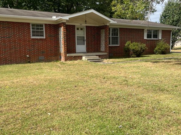 305 Stone Blvd, Tullahoma, TN 37388 – 3-bedroom rental in Tullahoma