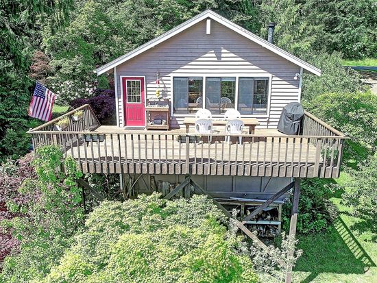 881 Lawson Road, Camano Island, WA 98282