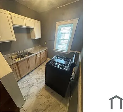 632 E 101st St #1 — Photo 13