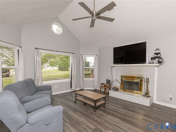 4th image of 1812 Meadow Park Dr