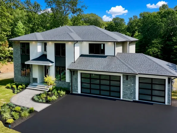 76M Winterberry Ln, Easton, MA 02356