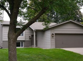 13078 Glenhurst Cir, Savage, MN 55378