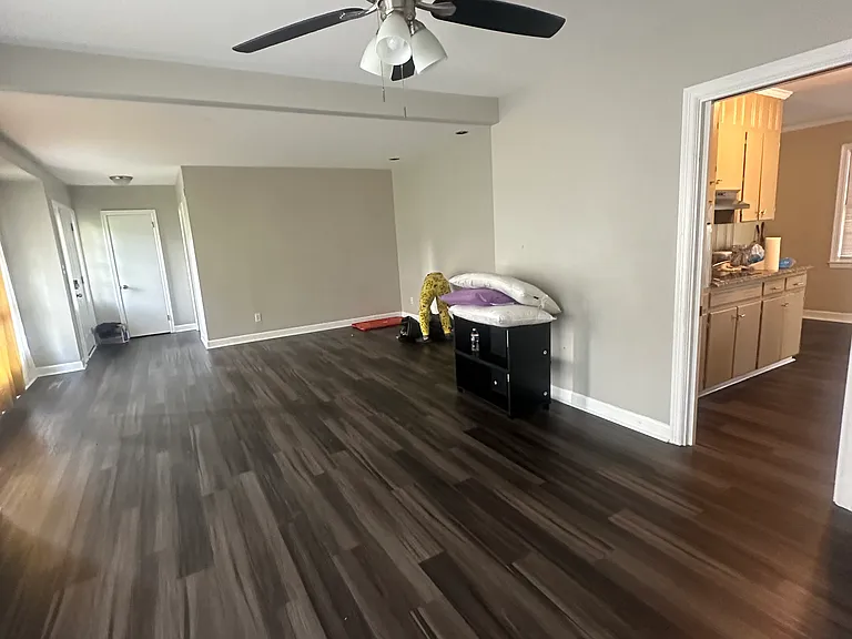 608 E 20th Ave — Photo 9