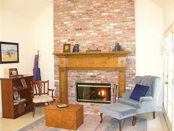 5th image of 7653 Rosewood Dr