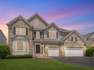 5864 Betty Gloyd Dr, Hoffman Estates, IL 60192