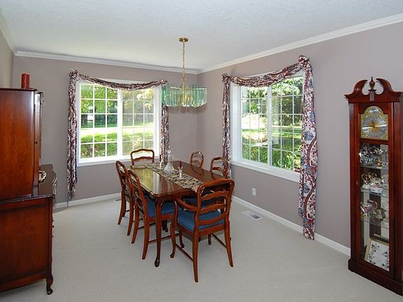 Dining Elegance
