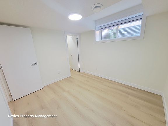 3rd image of 4677 177th Ave NW