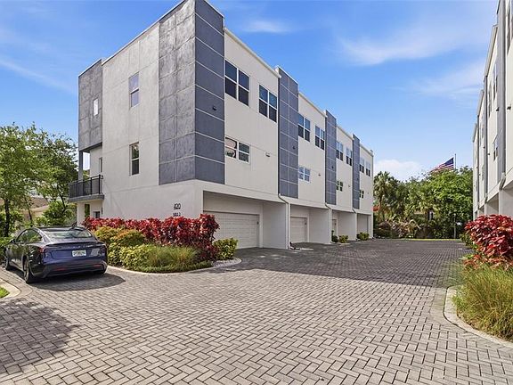2nd image of 4120 W NORTHA STREET #6