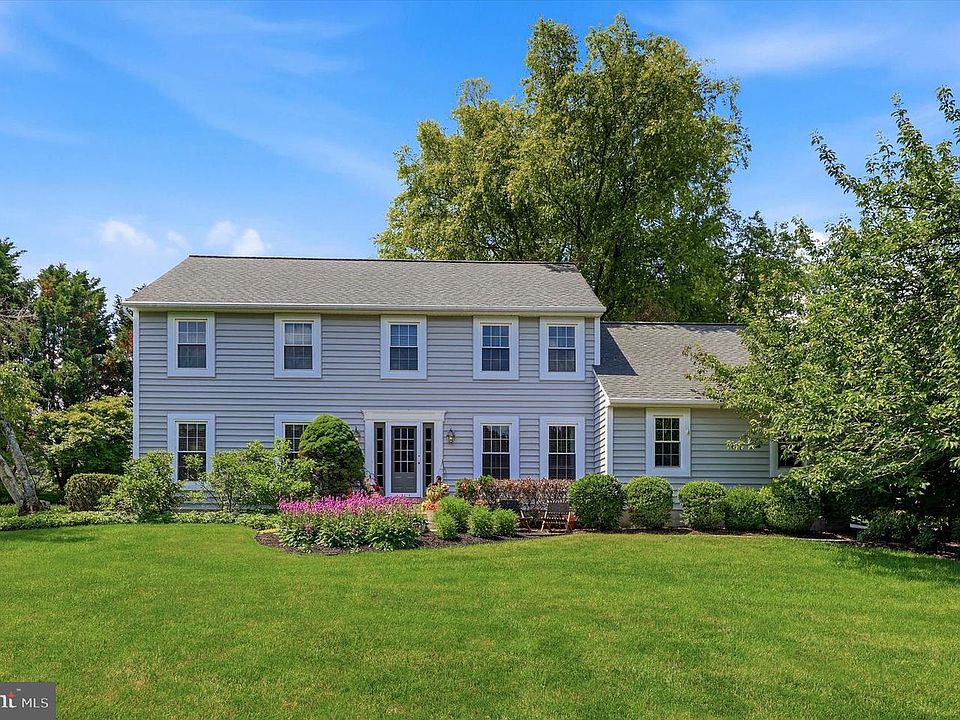 1st image of 113 Whitney Dr