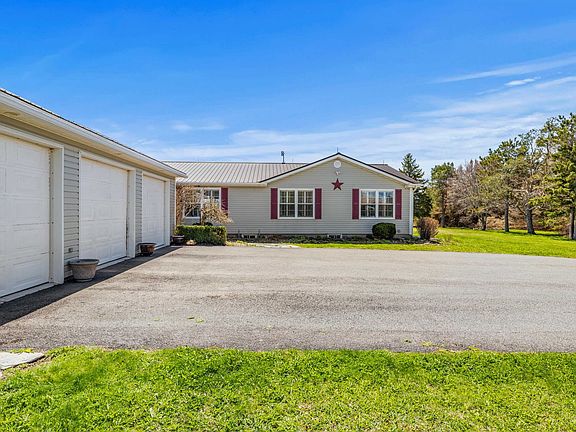 4th image of 1111 McInnis Point Rd