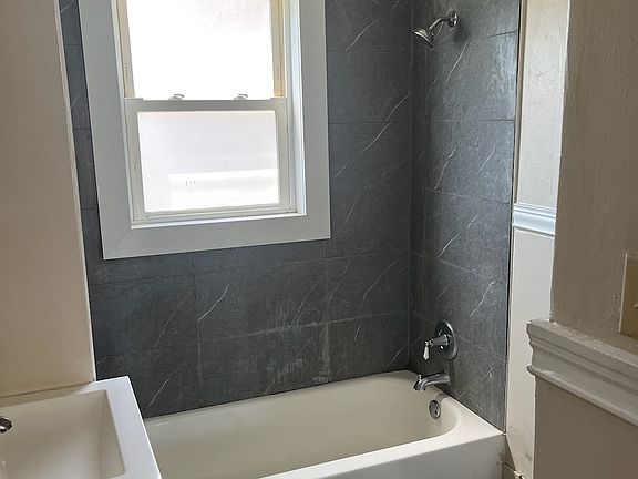 2nd image of 29 Bardsley St #2W