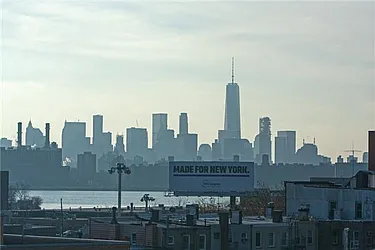 Sold by Space Marketing Shop