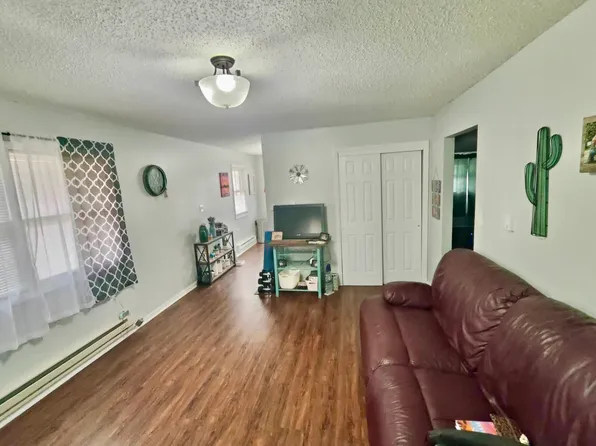 (undisclosed Address), Lamoni, IA 50140