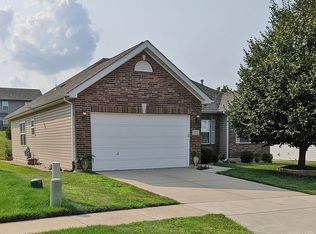 1072 Pierpoint Ln, Saint Charles, MO 63303