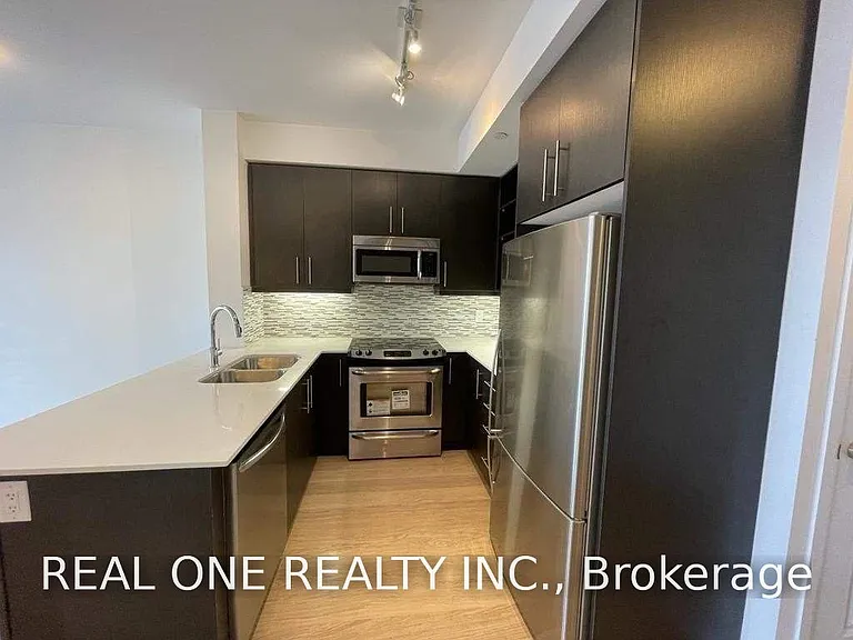 55 Oneida Cres #1605 — Photo 11