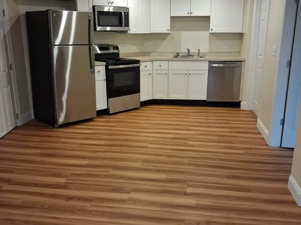 99 S Main St #9, Middleboro, MA 02346