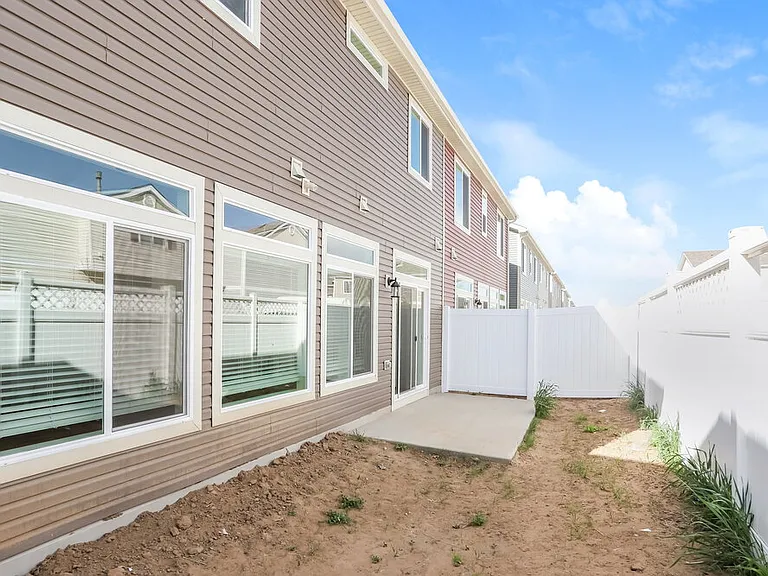 4732 N Tower Dr — Photo 17